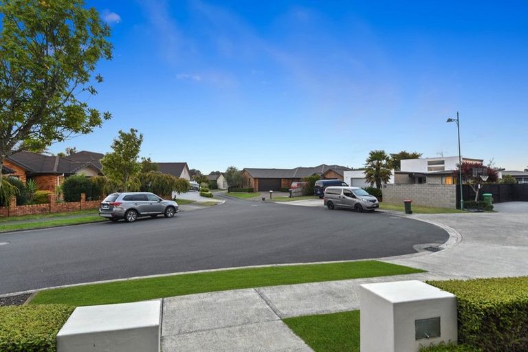 Photo of property in 8 Connor Court, Huntington, Hamilton, 3210