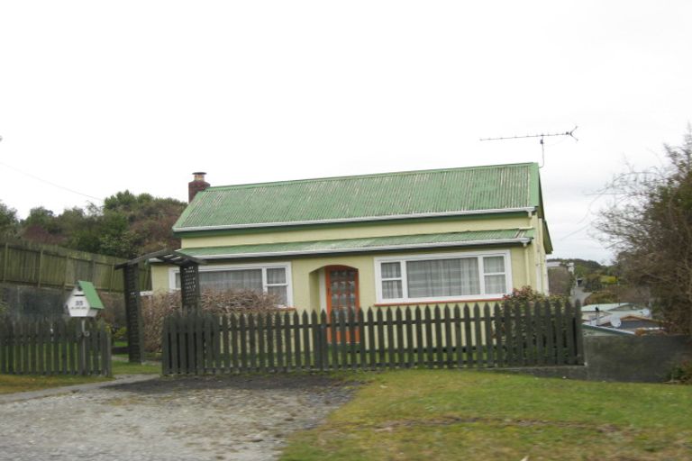 Photo of property in 33 Ward Street, Runanga, 7803