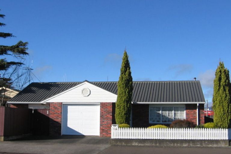 Photo of property in 38 Cuba Street, Takaro, Palmerston North, 4412