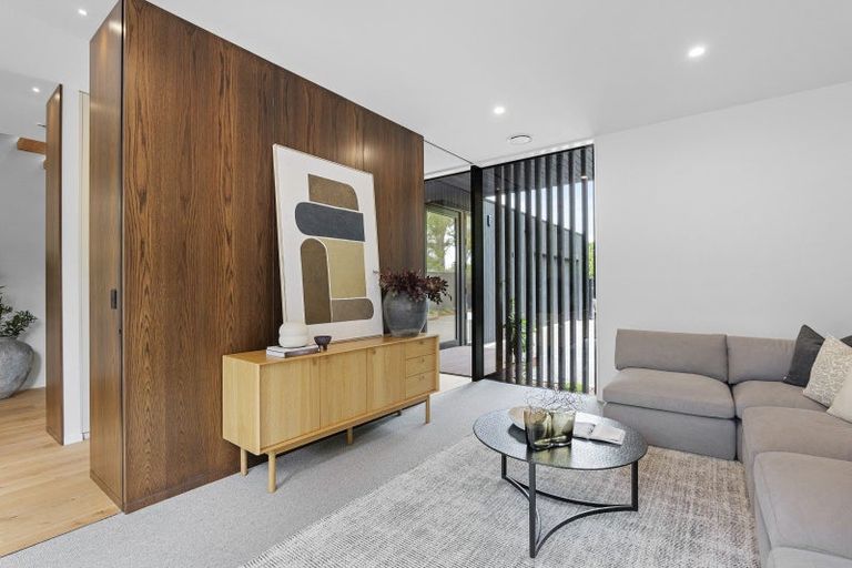 Photo of property in 26d Bryndwr Road, Fendalton, Christchurch, 8052