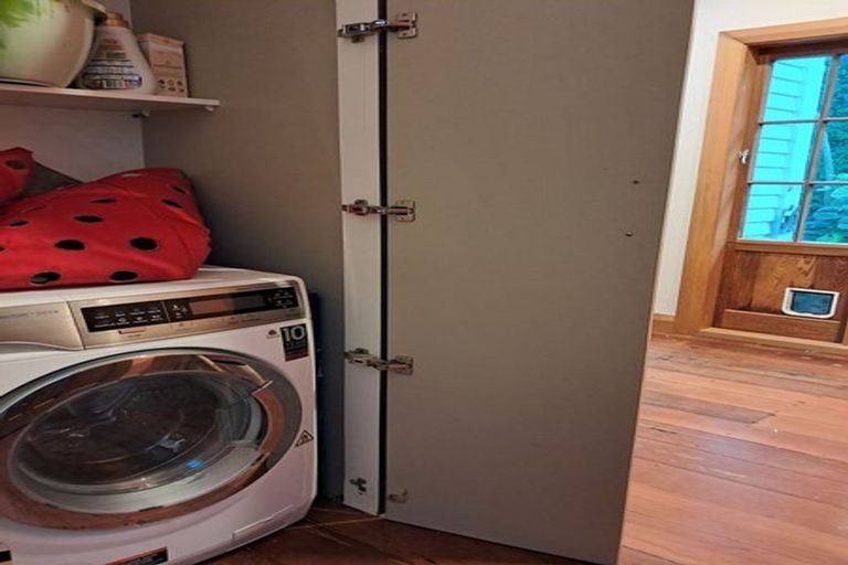 Photo of property in 16 Asquith Terrace, Brooklyn, Wellington, 6021