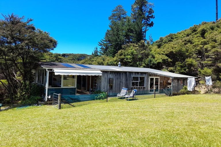 Photo of property in 19 Edith Ridge Road, Kawau Island, 0920
