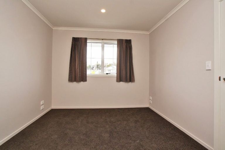 Photo of property in 26 Queens Park Crescent, Frankton, Hamilton, 3204