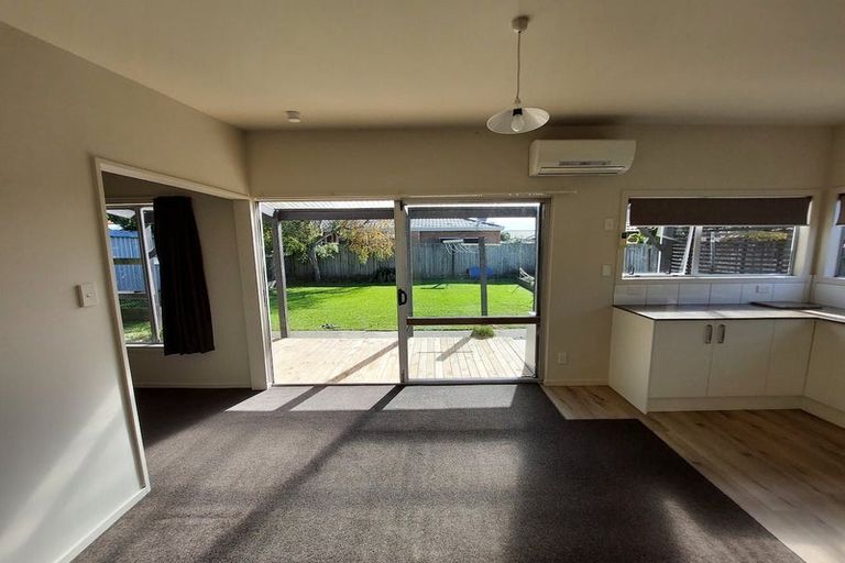 Photo of property in 86 West Belt, Rangiora, 7400