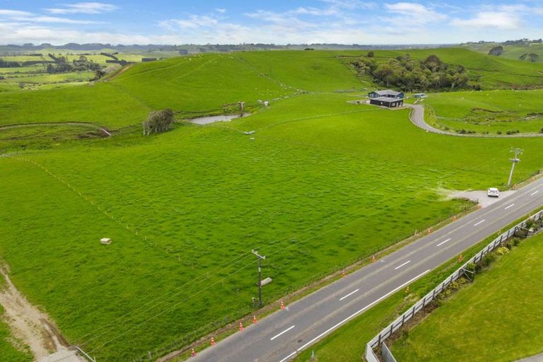 Photo of property in 137 Lincoln Road, Inglewood, 4389