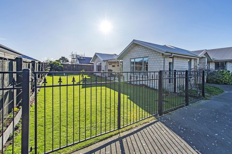 Photo of property in 21 Newbrook Terrace, Darfield, 7510