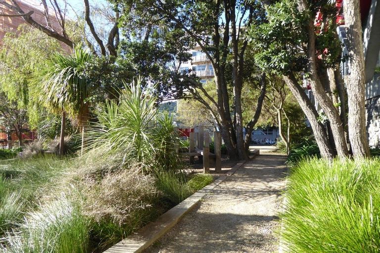 Photo of property in City Lodge, 502/115 Vivian Street, Te Aro, Wellington, 6011