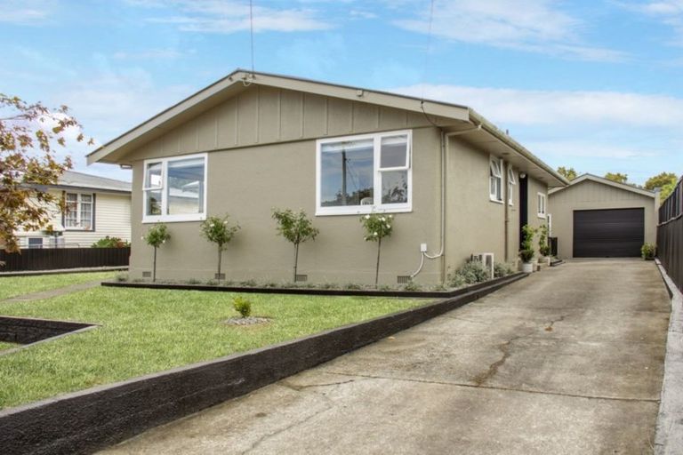 Photo of property in 14 Fergusson Street, Solway, Masterton, 5810