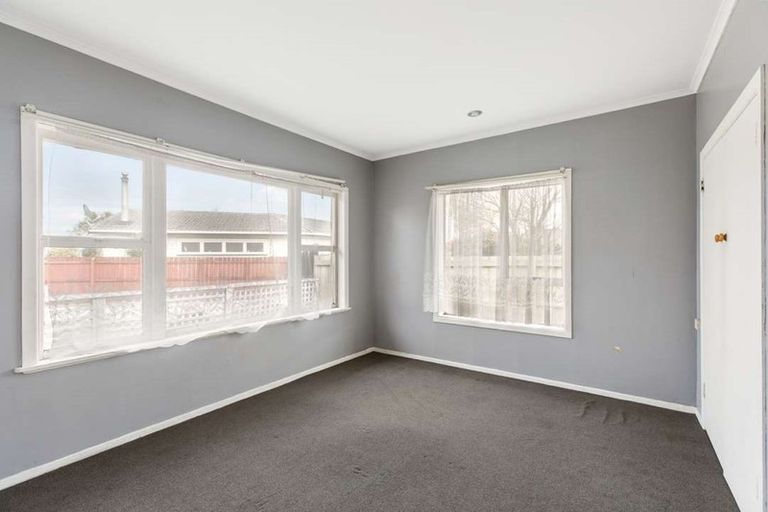 Photo of property in 11a Hill Crescent, Papakura, 2110