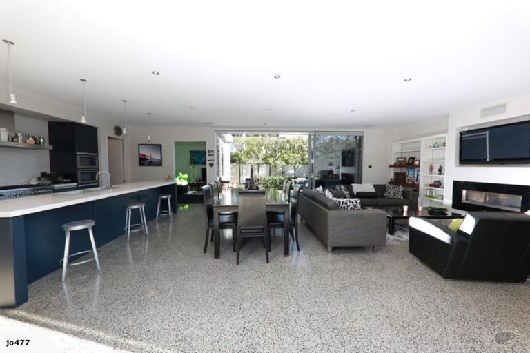 Photo of property in 25 St Michaels Avenue, Point Chevalier, Auckland, 1022