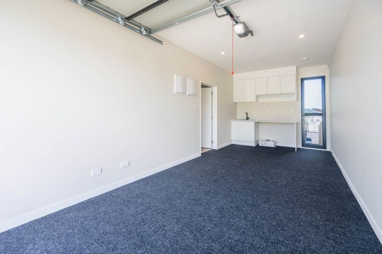 Photo of property in 40 Kapehu Road, Silverdale, 0932