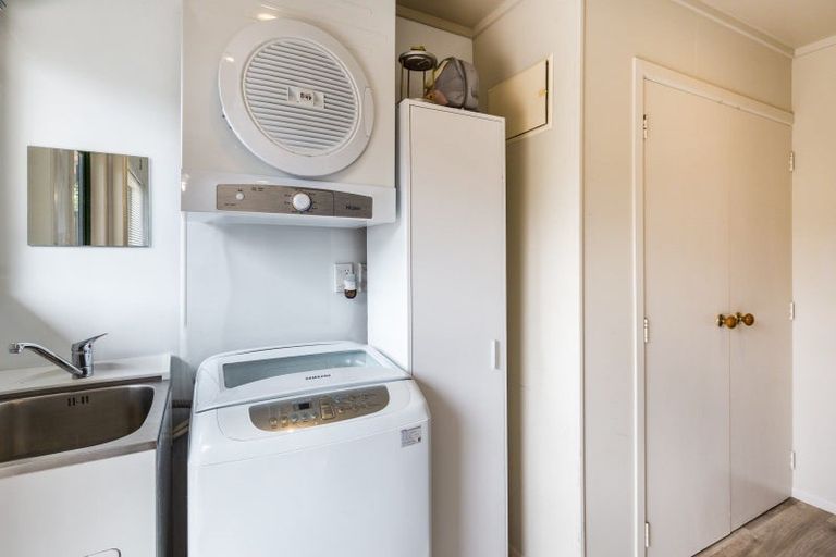 Photo of property in 3 Boundary Road, Waipahihi, Taupo, 3330