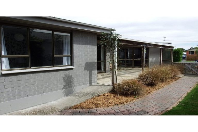 Photo of property in 35 John Street, Otatara, Invercargill, 9879