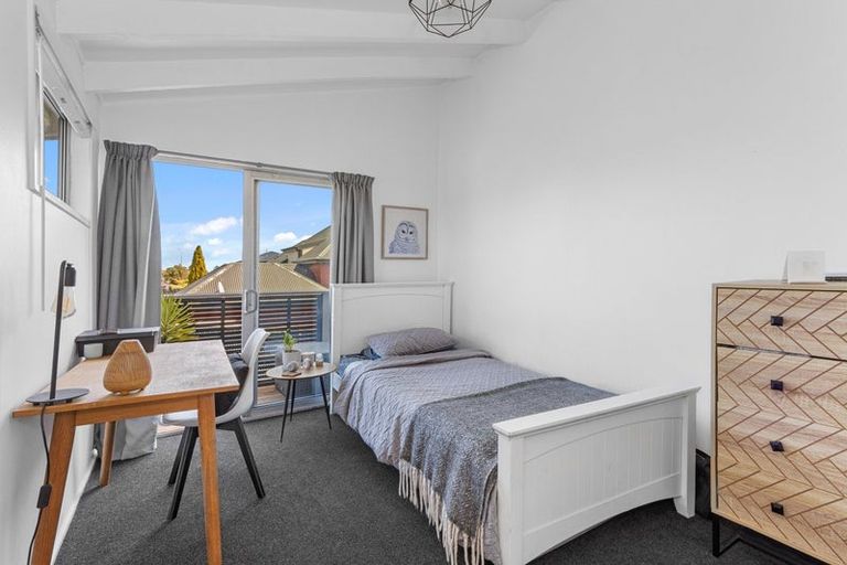 Photo of property in 1/23 Blighs Road, Strowan, Christchurch, 8052