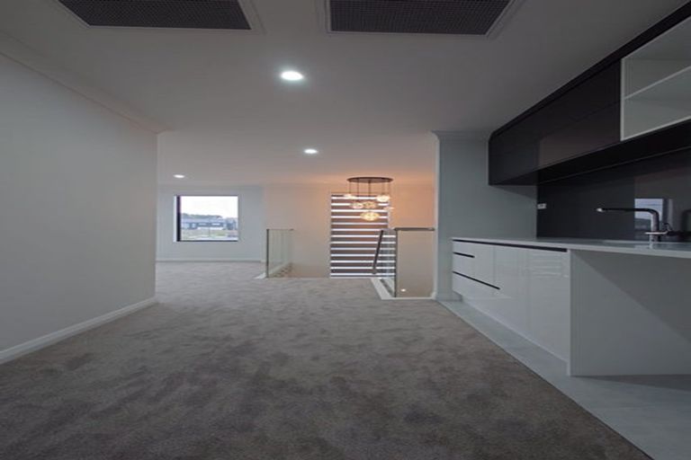 Photo of property in 66 Michael Bosher Way, Flat Bush, Auckland, 2019