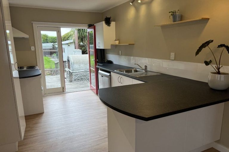 Photo of property in 19 Aorangi Road, Bryndwr, Christchurch, 8053