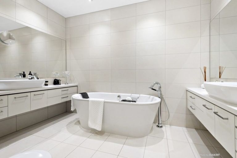 Photo of property in Chaffers Dock, 402/22 Herd Street, Te Aro, Wellington, 6011