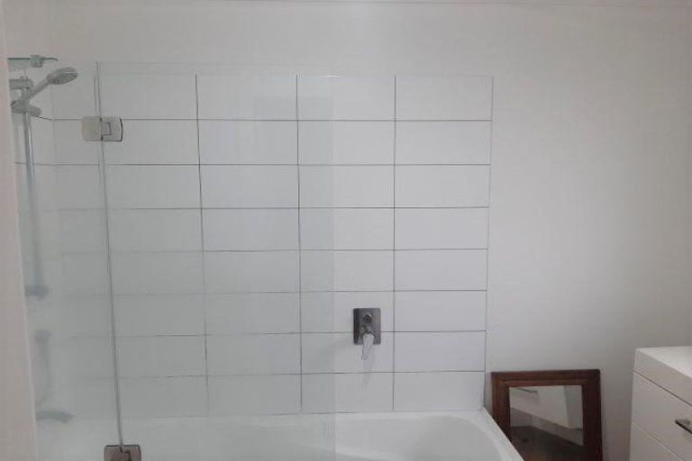 Photo of property in 32 Doone Street, Lynmouth, New Plymouth, 4310