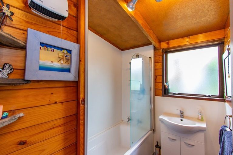 Photo of property in 23b Charles Road, Hannahs Bay, Rotorua, 3010