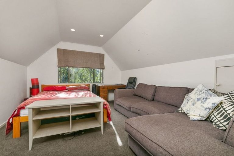 Photo of property in 2/25 The Avenue, Albany, Auckland, 0632