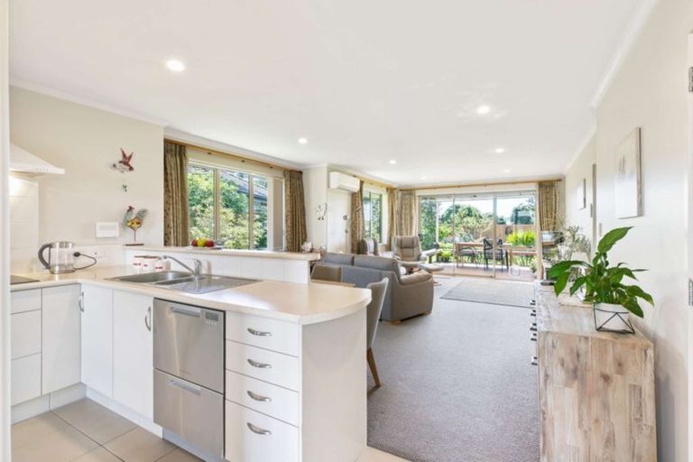 Photo of property in 56 Carrington Drive, Papamoa Beach, Papamoa, 3118