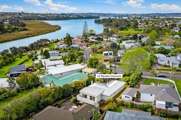Photo of property in 12 Renata Crescent, Te Atatu Peninsula, Auckland, 0610