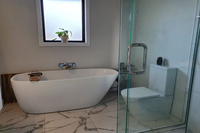 Photo of property in 2/112 Baker Street, New Brighton, Christchurch, 8083