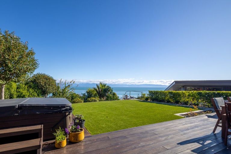 Photo of property in 10 Lighthouse View, Atawhai, Nelson, 7010