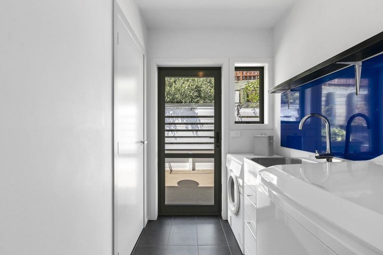 Photo of property in 37 Falcon Drive, Welcome Bay, Tauranga, 3112