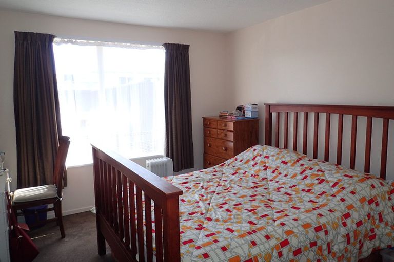 Photo of property in 2/10 Leslie Street, Upper Riccarton, Christchurch, 8041