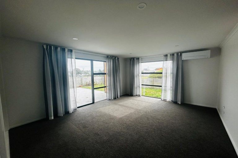 Photo of property in 40b Egmont Street, Castlecliff, Whanganui, 4501