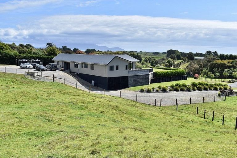 Photo of property in 9 Waitaheke Road, Te Horo, Otaki, 5581