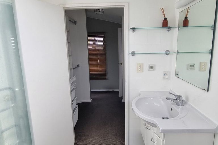 Photo of property in 14 Kekeno Grove, Tirohanga, Lower Hutt, 5010