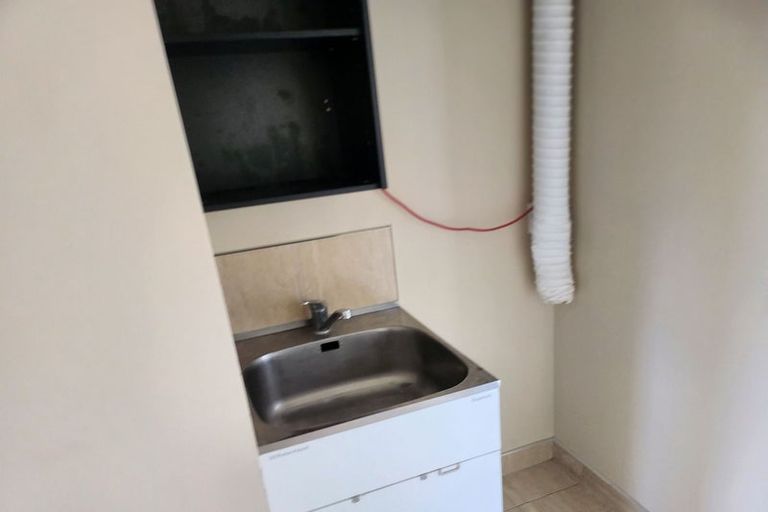 Photo of property in 14a Freeling Street, Island Bay, Wellington, 6023