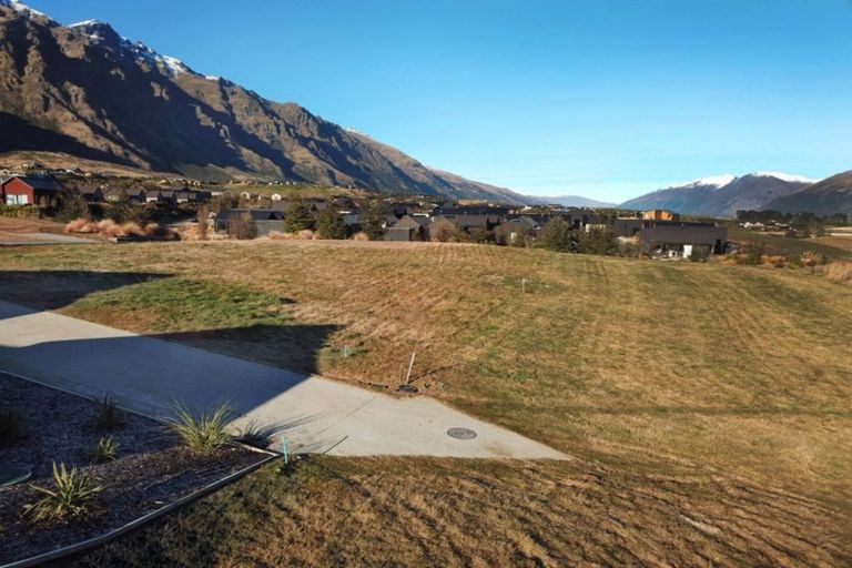 Photo of property in 5 Cunninghams Drive, Jacks Point, Queenstown, 9371