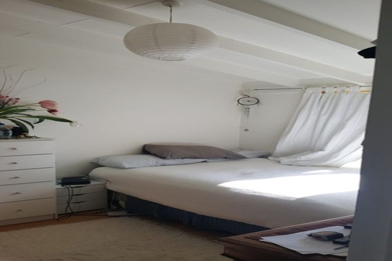 Photo of property in 18/125 Queens Drive, Lyall Bay, Wellington, 6022