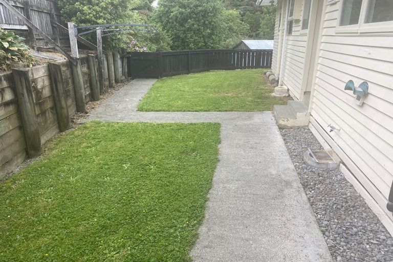 Photo of property in 20 Norana Road, Maoribank, Upper Hutt, 5018