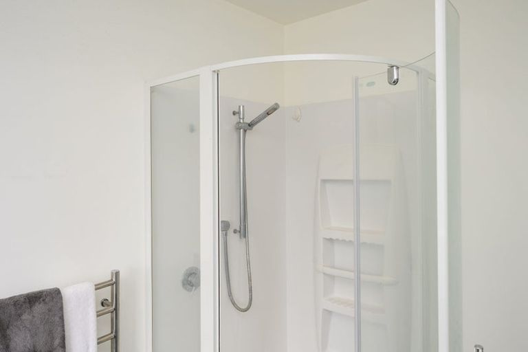 Photo of property in 24 Liberty Grove, Kelvin Grove, Palmerston North, 4414