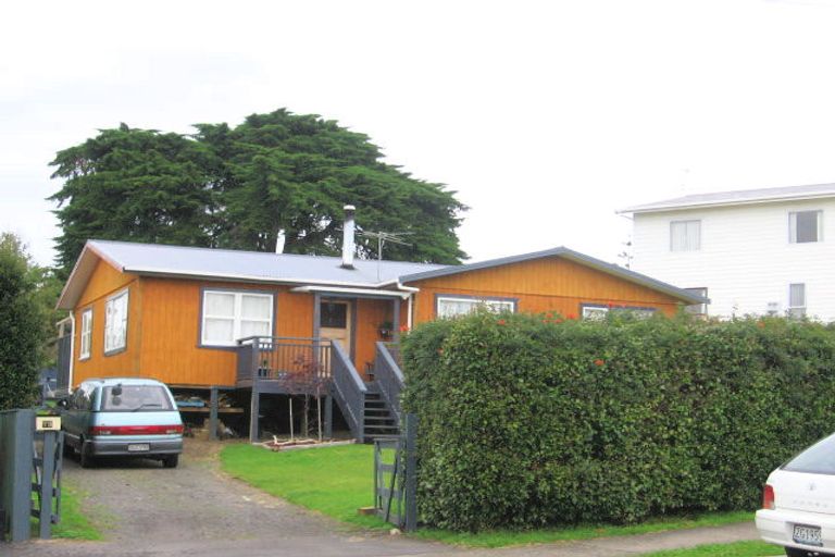 Photo of property in 73 Victory Road, Laingholm, Auckland, 0604