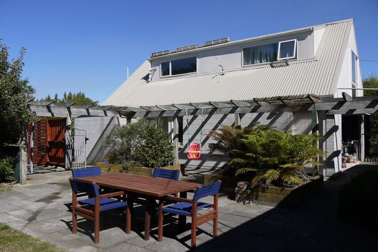 Photo of property in 631 Harewood Road, Harewood, Christchurch, 8051