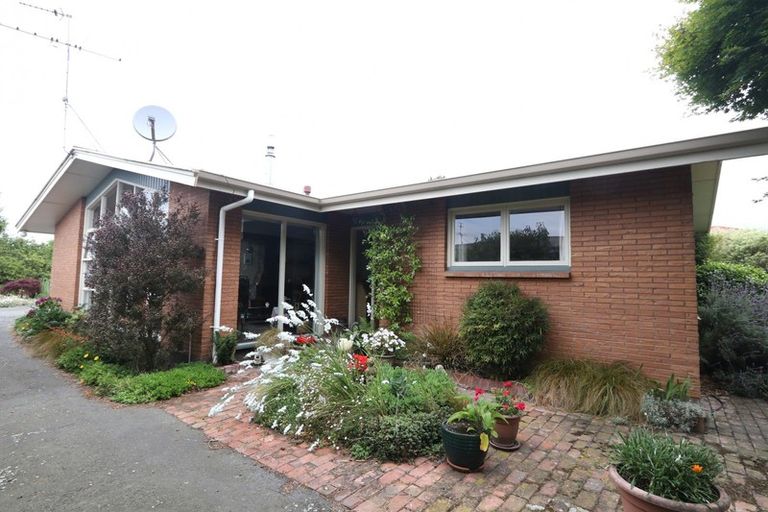 Photo of property in 43 Grove Street, Tinwald, Ashburton, 7700