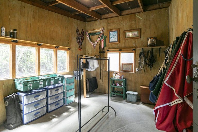 Photo of property in 33 Cable Road, Waimauku, 0881