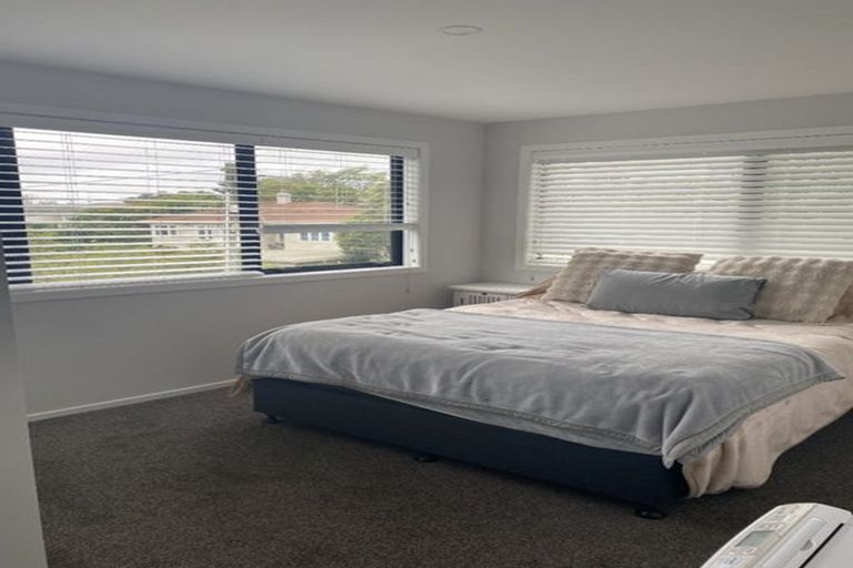 Photo of property in 6a Huia Street, Tawa, Wellington, 5028