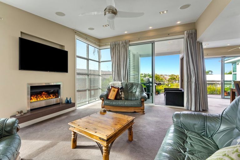 Photo of property in 41 Prospect Terrace, Milford, Auckland, 0620