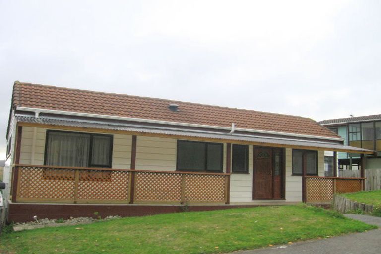 Photo of property in 141 Mark Avenue, Grenada Village, Wellington, 6037