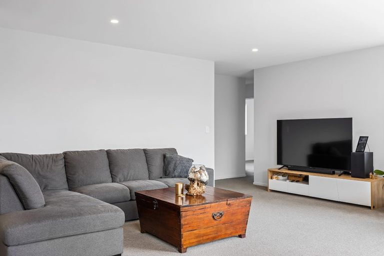 Photo of property in 12 Nathaniel Archer Street, Woodend, 7610