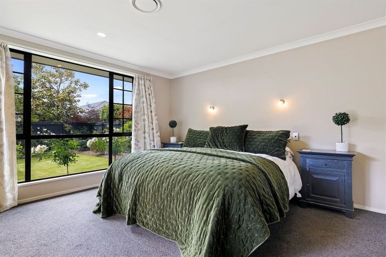 Photo of property in 16 Elmslie Grove, Halswell, Christchurch, 8025