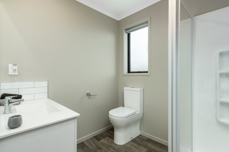 Photo of property in 28 Taffe Crescent, Pyes Pa, Tauranga, 3112