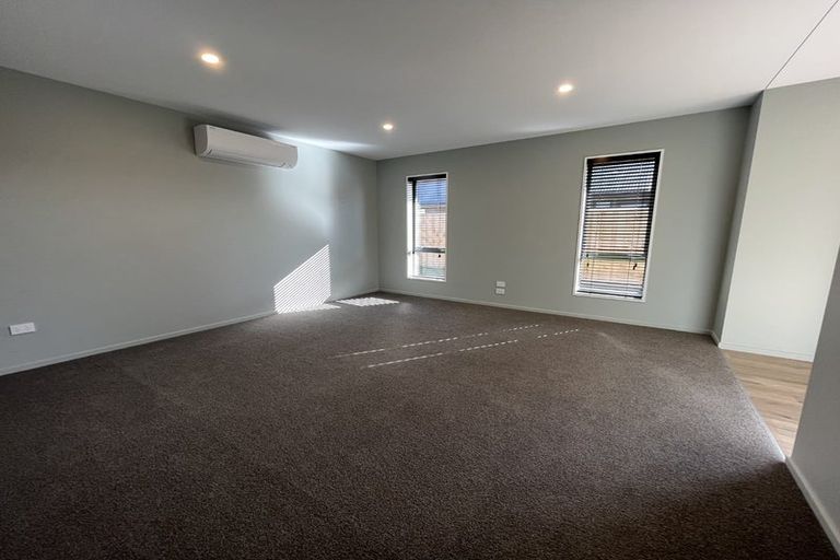 Photo of property in 21 Sanders Way, Rolleston, 7614