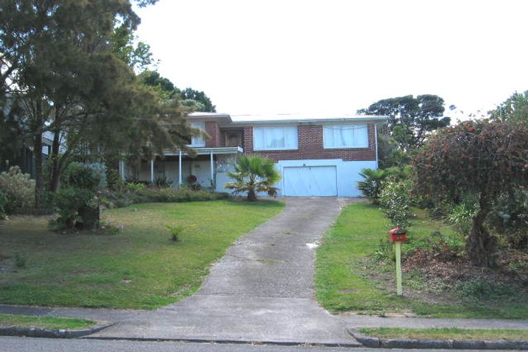 Photo of property in 32 Sheridan Drive, New Lynn, Auckland, 0600